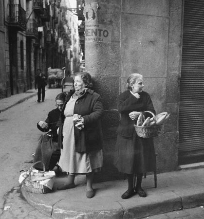 Mercado negro del pan después de la Huelga General (Barcelona, 1951)
