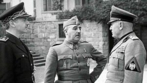 Serrano Súñer, Francisco Franco y Benito Mussolini durante la entrevista de Bordighera el 12 de febrero de 1941. Imagen: Wikimedia